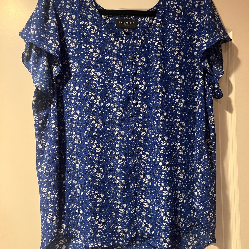 Premise Blue Floral Women's Top